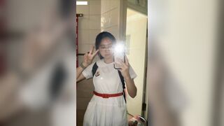 Bé teen kính cận mới lớn lộ alb chịch với người yêu