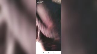 Em teen lồn núp nhưng lông hơi rậm