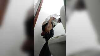 cammara quay lén nhà WC nữ gái xinh toàn gái non tơ - phần 10