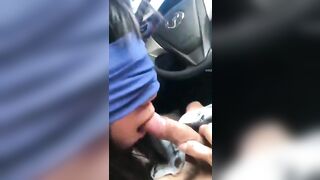 lừa đứa em họ bịt mắt bú cu trên ô tô để quay video