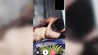 Call video cho thằng bạn xem cảnh thanh niên bú lồn mẹ vk ai ngờ bị nó quay clip