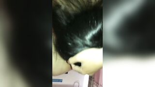 Bé nó thích được bú và nuốt tinh người yêu
