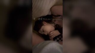 Lại nhận ra một mỹ nữ cực phẩm ở hiện trường âm nhạc, ăn ngon lành, cũng rất biết các