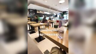 Lén Bóp vú Con bạn Loli mình dây ở Nhà Hàng Public