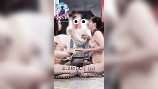 Sướng như vua khi huấn luyện đc 2 con chó cái nghe lời thích bị hành hạ