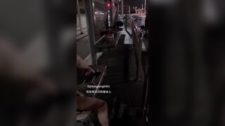 Gái xinh Loli mình dây, Bóp vú Móc lồn thủ dâm cho Người Vô Gia cư xem