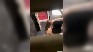 Quay lén em dâu tầng dưới đi tắm vú bự cực ngon #2