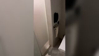 Theo dõi, Mở cửa Phòng Tắm phát hiện thg bạn Djt người yêu Loli mình dây rên rỉ