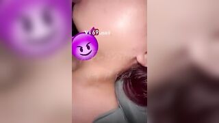 Đang đụ mà em phải nghe điện thoại của bác em phải kim lắm mới không rên to