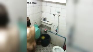 Em vợ tắm 3