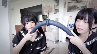 Em loli với sở thích chơi cùng cu giả P34