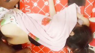 Anh họ lén đút cặc vào lồn em gái 17 tuổi ăn nhậu say xỉn nằm ngủ không biết gì.
