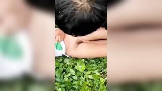 Dụ em gái 17 tuổi ra vườn vắng anh họ đè móc lồn thật sản khoái.