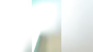 Con chim con vút khiến em thích thú, bú cu đê mê