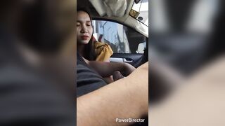 Chị kế toán bú cu đị nhau với em nhân viên trong ô to dâm đãng
