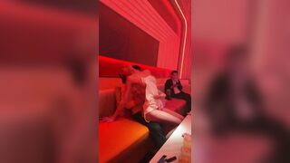 Đưa xếp đi hát gặp gái dâm hàng ngon nứng hết cả cu