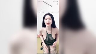 Lồn em nhi hậu giang...không lông vànthâm vl