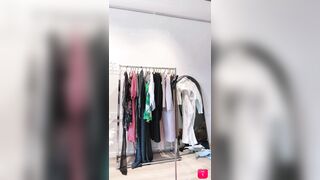 Hớ hênh, Chủ Shop quần áo Thay đồ Live stream, Lộ Vú Trong gương loli mình dây