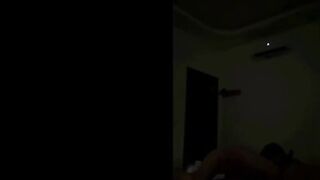 Clip Sex Gái xinh lồn hồng thẩm du bắn đầy nước