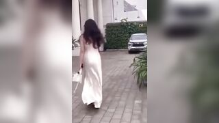 đầm lụa em là nàng thơ lên giường em hóa con đĩ