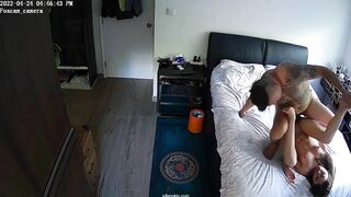 Hack cam gia đình anh họ đụ em gái 17 tuổi trong phòng.