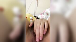 cận cảnh chiếc lồn cute của bé hs 17 tuổi