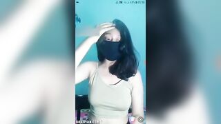 bé hs 17t lần đầu live sex