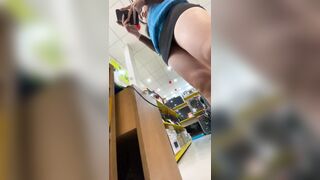 quay lén quần sì nhân viên Thế Giới Di Động mặc zip ngắn kích thích vcl - phần 14