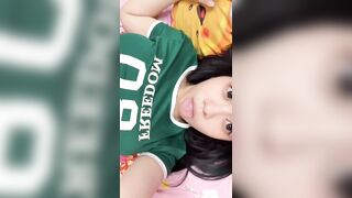 mặt học sinh thân hình phụ huynh vú to như cái đầu