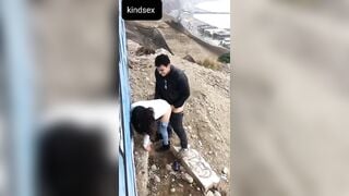 Nhìn người yêu dù người lạ nứng quá em thủ dâm bằng yên xe đạp