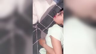 Cô giáo chủ nhiệm dạy môn sinh cho học trò cưng đụ khám phá lồn của mình.