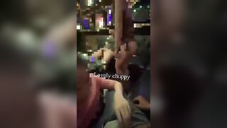 Đi hát karaoke mà gặp mấy e nhân viên nhiệt tình quá,chưa gì đã tụt quần a ra bú r #2