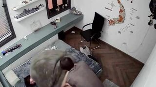 Hack cam cặp đôi trẻ địt nhau