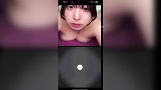 Chat sex trực tiếp với một cô gái xinh đẹp