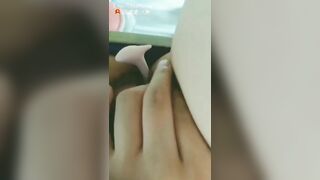 Bé nó chất chơi thật lên hẳn lớp học cởi đồ lót ra thủ dâm