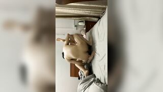 Em trai đè chị kế ra bú lồn, làm chị sướng quắn hết người