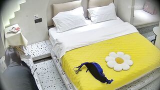 Lắp cam quay lén trg phòng nhỏ e họ phát hiện cứ k có ng ở nhà là lại rủ bồ về đụ #1