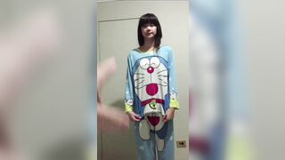 địt doraemon nè nobita