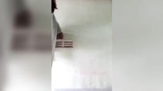 Em Thu Hương 2k7 đi học về show lồn cho ny xem