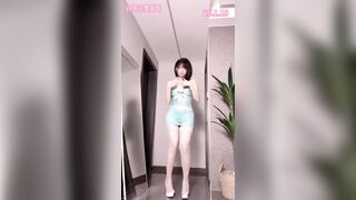 Gái xinh Loli mình dây, Nhảy Khiêu dâm Thoát y Lộ Vú Lồn rậm Lông