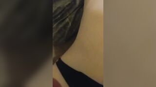 em sướng tê người khi anh nhấp