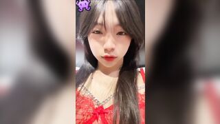 Em vừa hot đã lột quần cho bạn địt