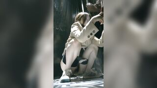 Quay lén 1 thiên thần đi đái với ánh nắng chói chang tạo nên phong thái thật đẹp.