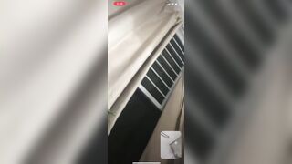 gạ gẫy lưỡi em nó mới cho xem vú lúc call