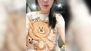 Em teen xinh kinh cận khoe hàng quá đẹp