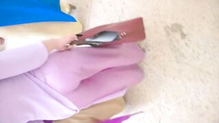 Học sinh hư hỏng quay lén cặp mông to cô chủ nhiệm rồi ước ao được đụ.