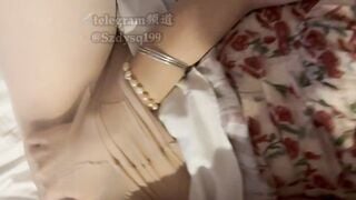 Con bạn thân Nứng tự Móc lồn, Mà thg bạn Cứ quay video Mà ko dám djt