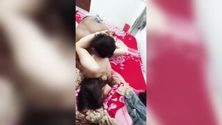Tôi chủ động nhờ bạn bè luân phiên đụ vợ mình