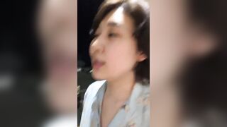 em sinh viên nứng lồn vào nvs nam thủ dâm