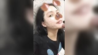 Nứng cặc lại bỏ nhỏ em họ bú cu xuất đầy miệng